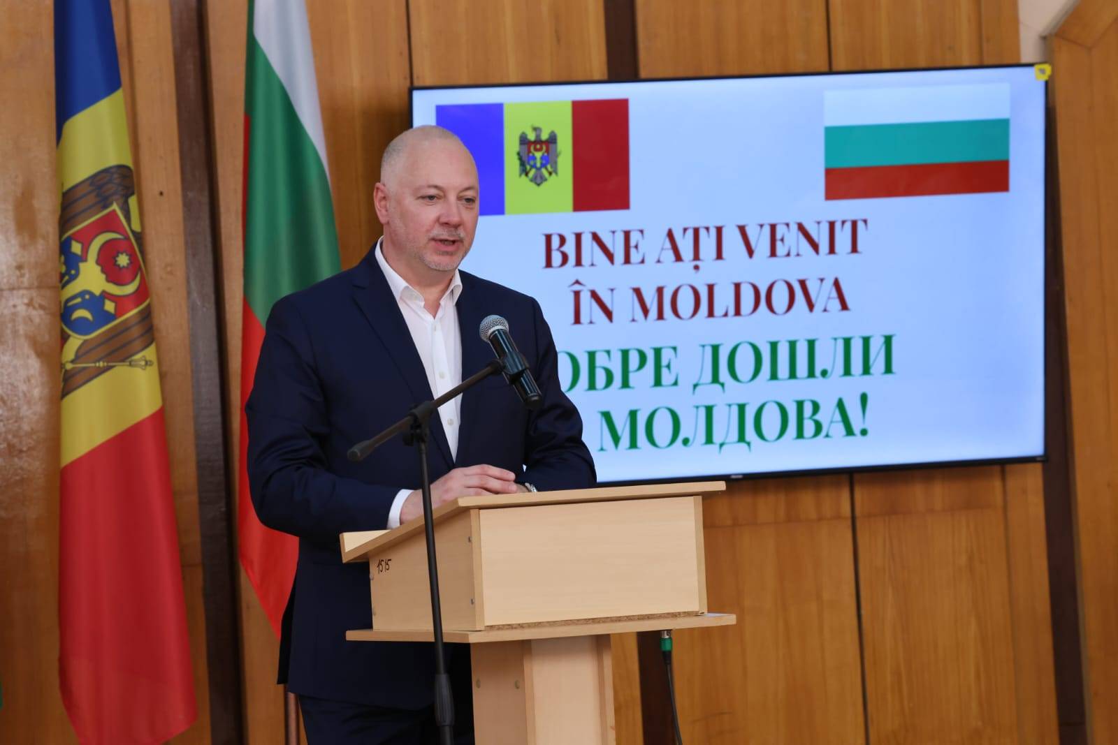 Премиерът Росен Желязков в университета в Тараклия Премиерът Росен Желязков в университета в Тараклия